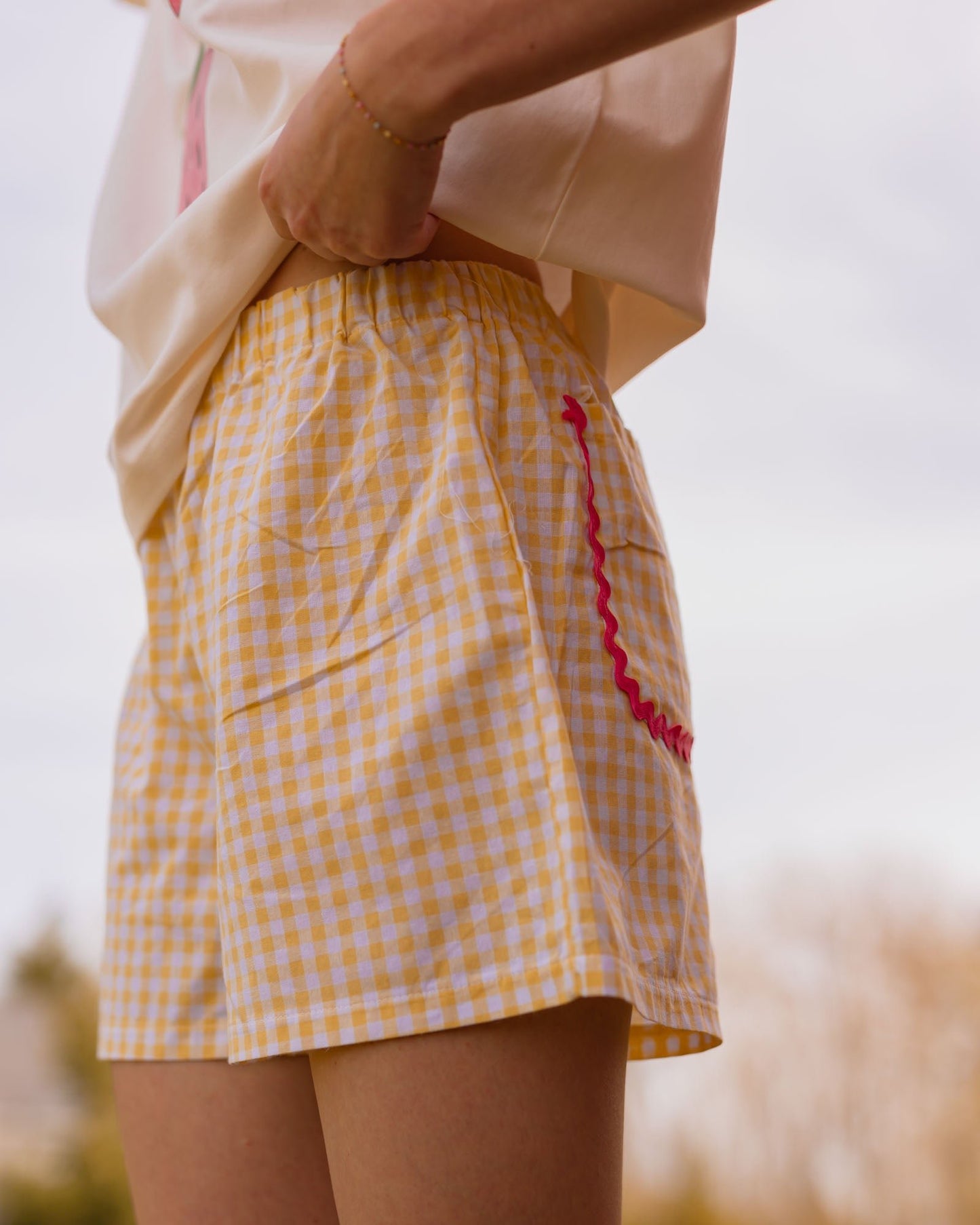 woman's sunday morning shorts - Pigeon said please