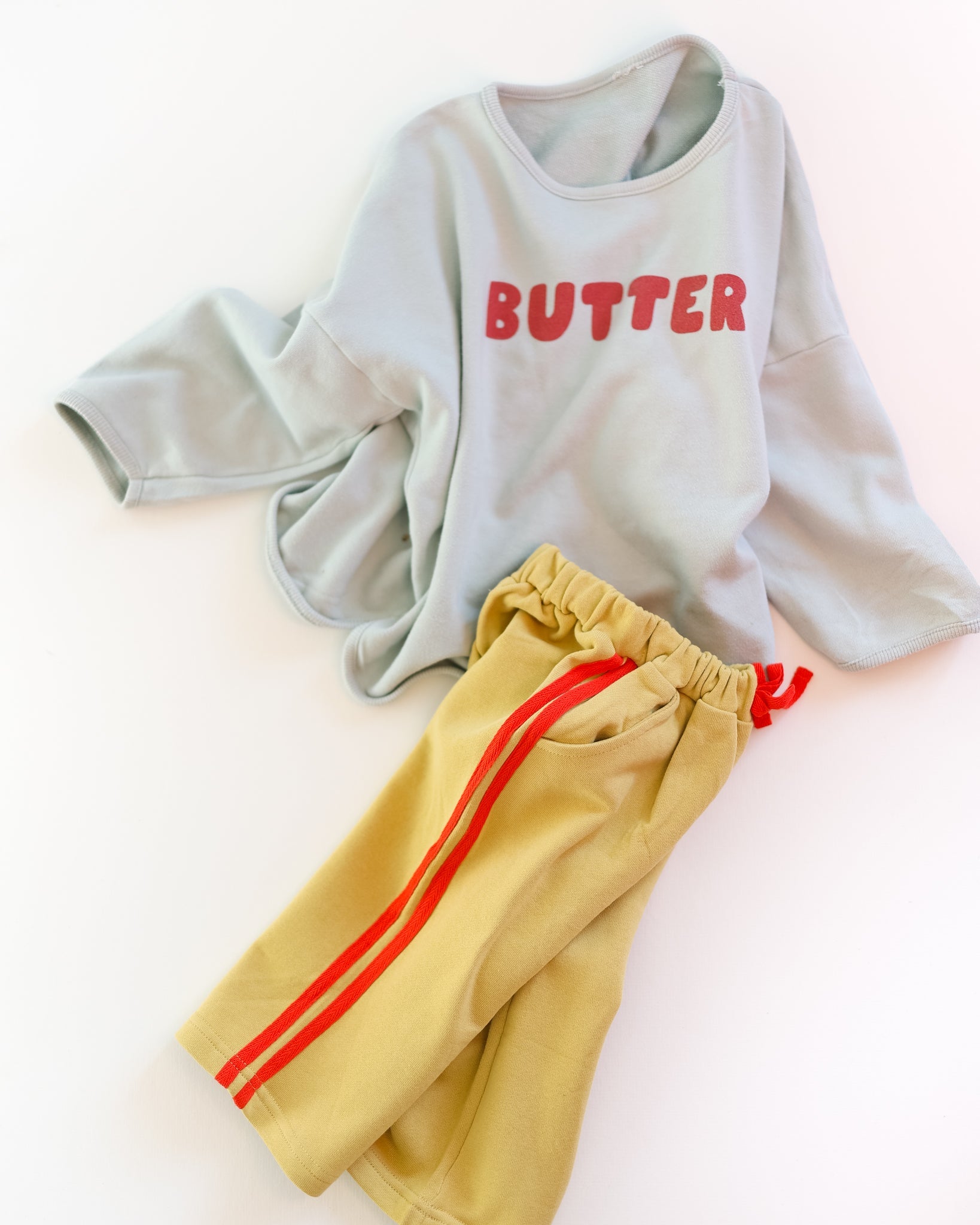 butter sweatshirt - Pigeon said please