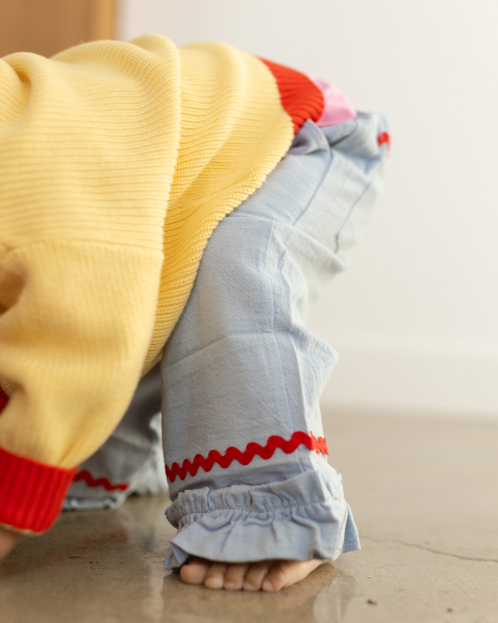 kids ruffle pants - Pigeon said please