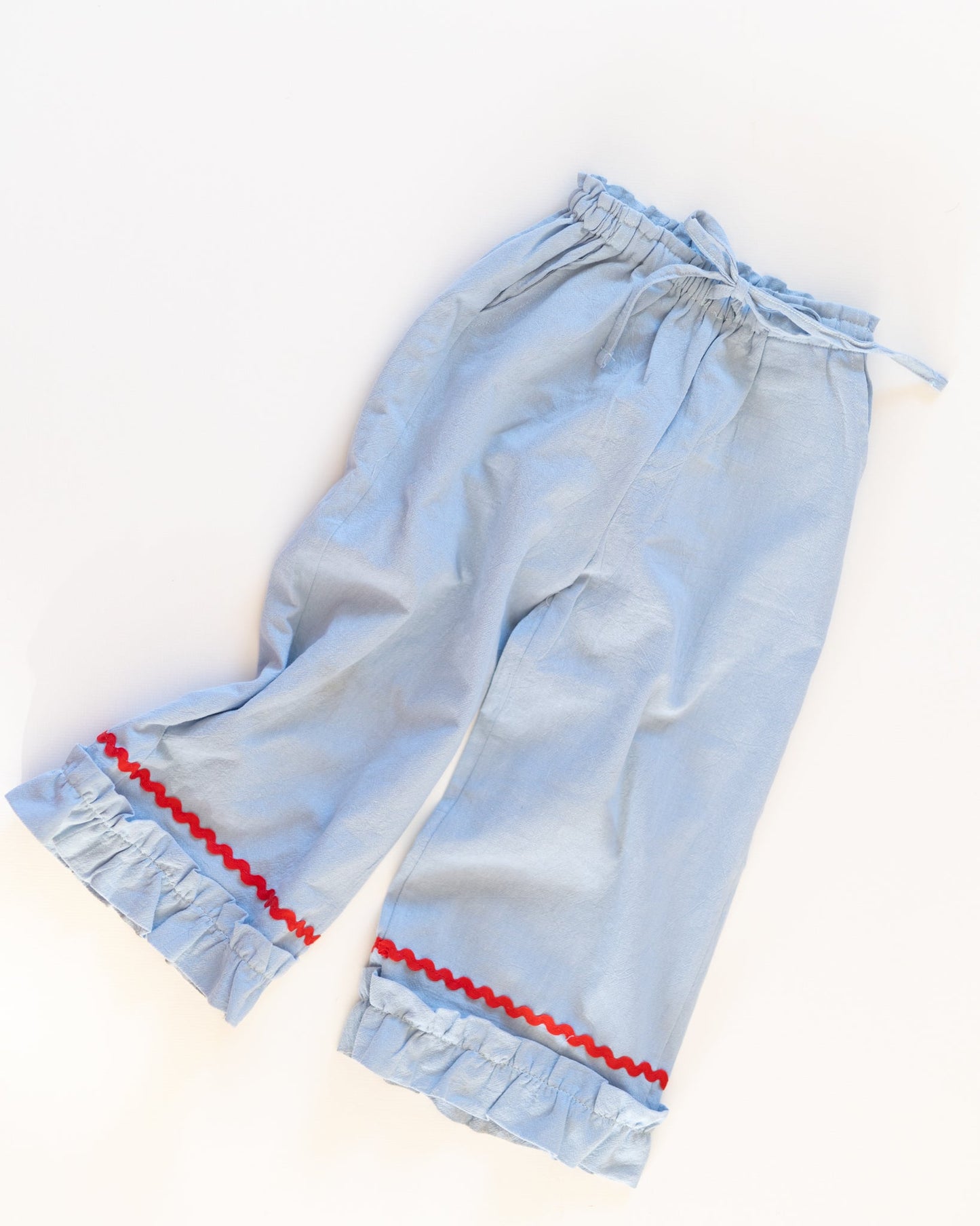 kids ruffle pants - Pigeon said please