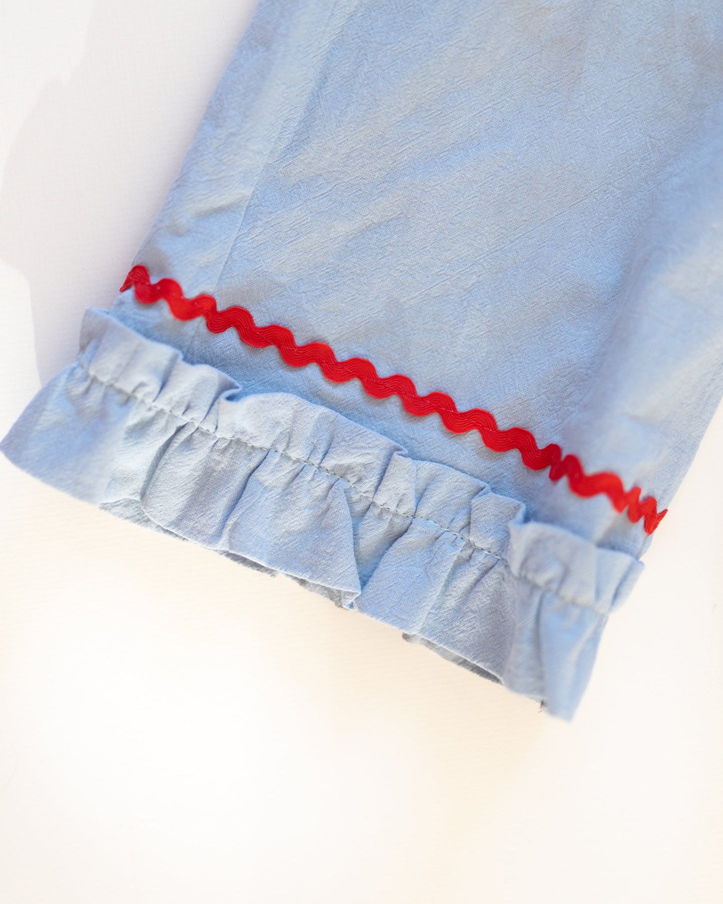 kids ruffle pants - Pigeon said please