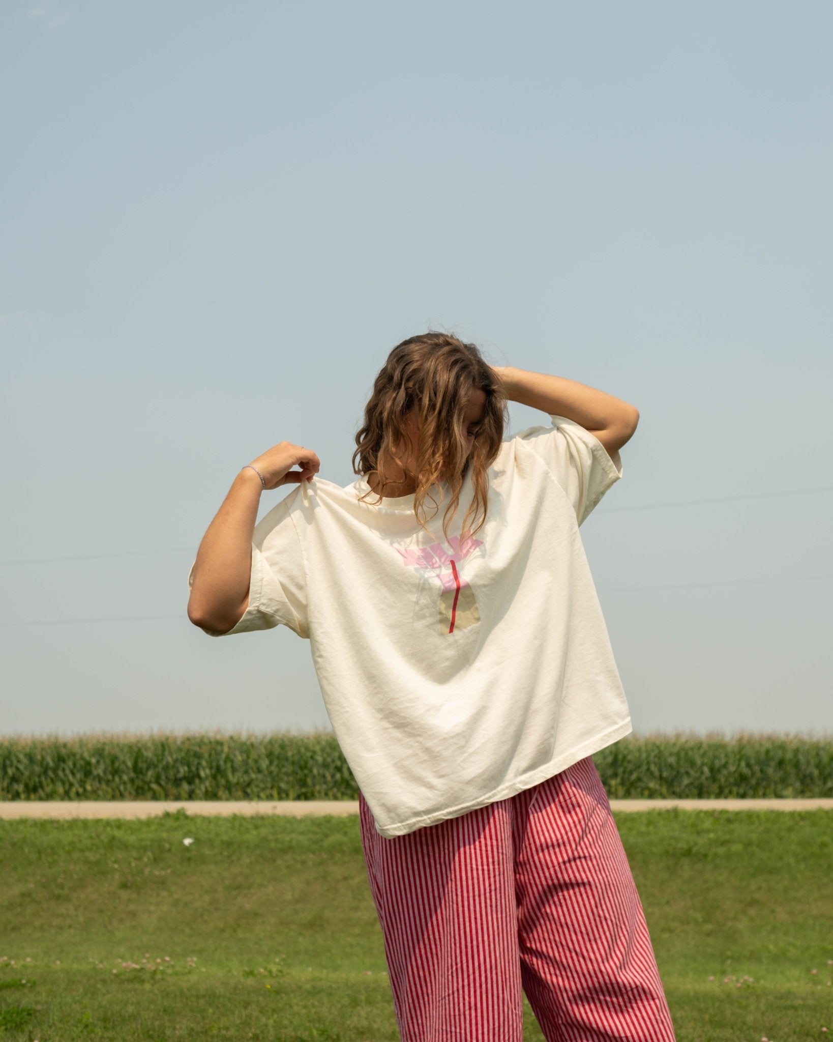 mom's pink milk tee - Pigeon said please