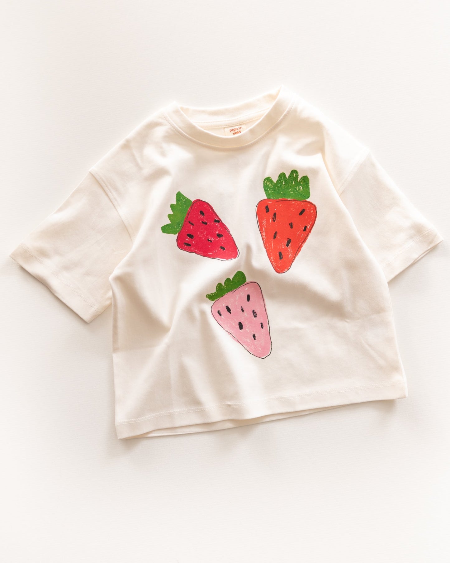 strawberries tee - Pigeon said please