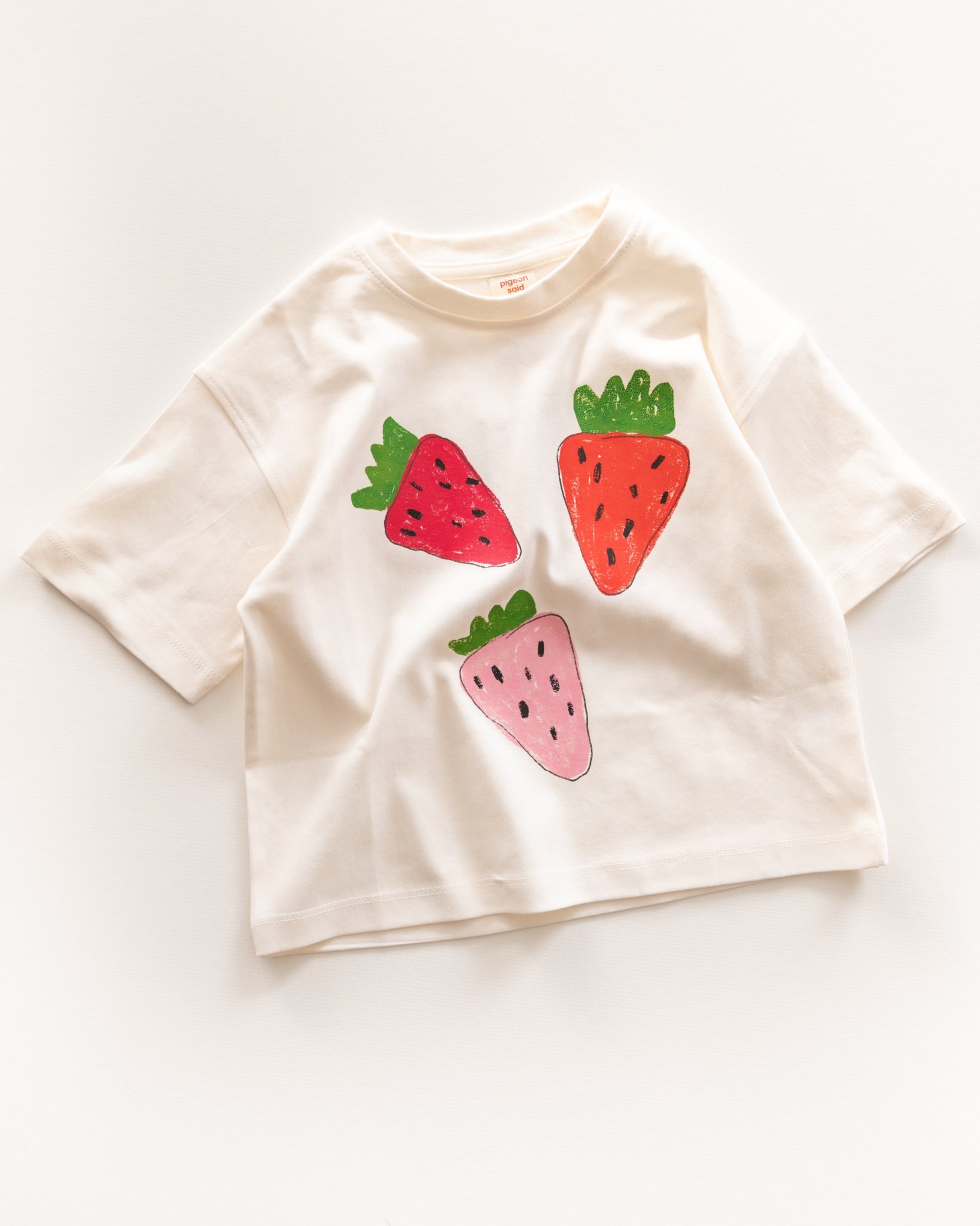 strawberries tee - Pigeon said please