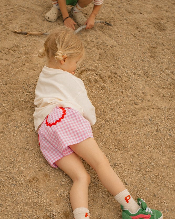 sunday morning shorts - Pigeon said please